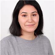 Etudiante native en Arabe avec un niveau avancée en Anglais